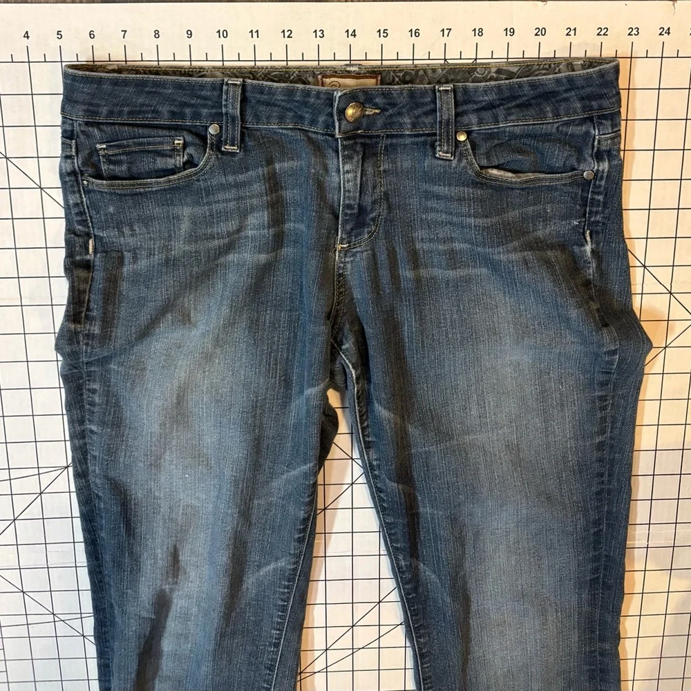 PAIGE Women’s Size‎ 31 Canyon Flare Jeans